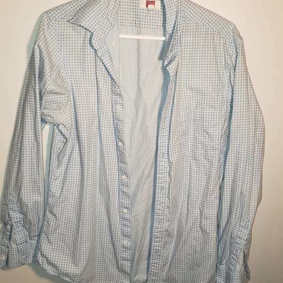 Stylish Slim Fit Men's Shirts - Vancouver - $10 - Picture 8 of 8